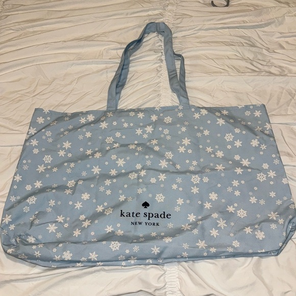 kate spade Handbags - Kate Spade Tote